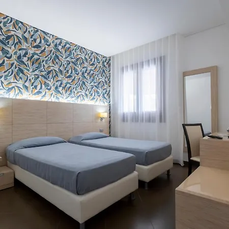 Alaba Hotel 3*